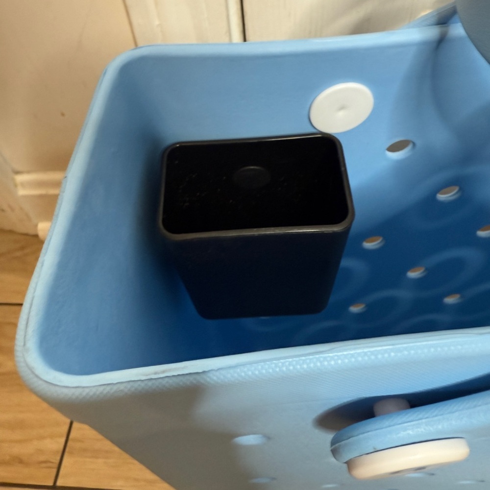 Blue Water Proof Beach Tote Bag with additional storage attatchment - Picture 2 of 6